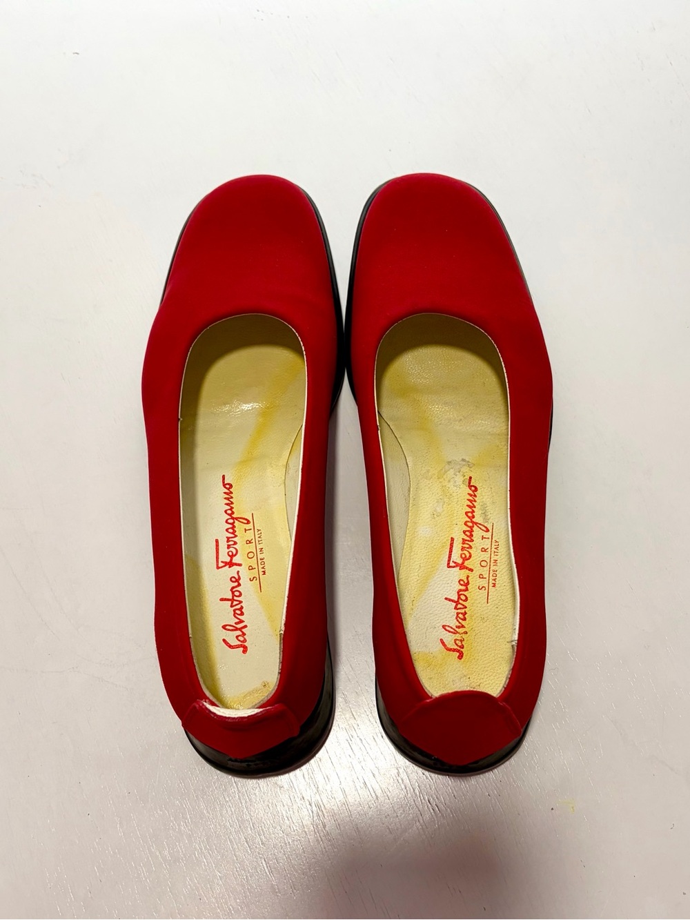 Salvatore Ferragamo Red Women's Round-Toe Flats Size- 8 1/2